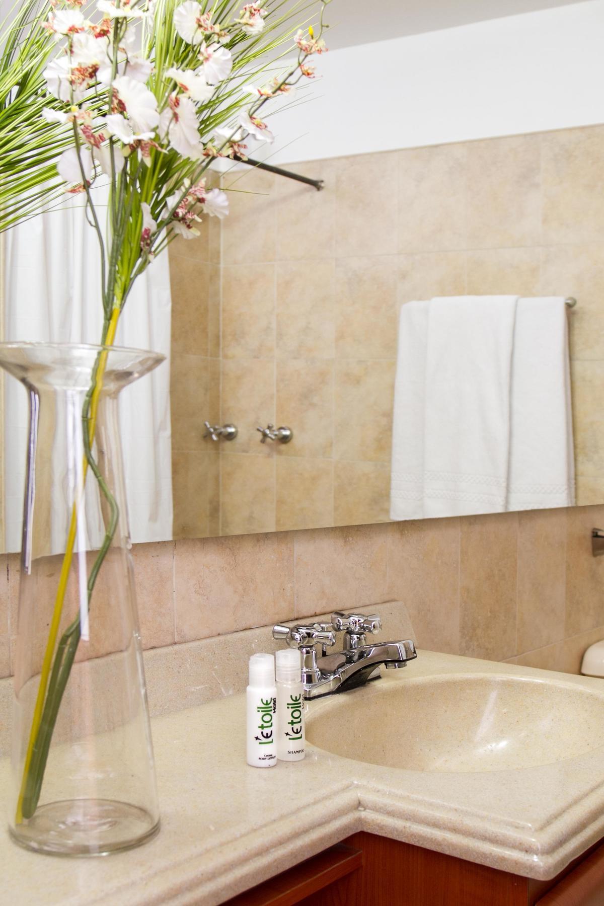 בוגוטה Hotel L'Etoile Javeriana מראה חיצוני תמונה