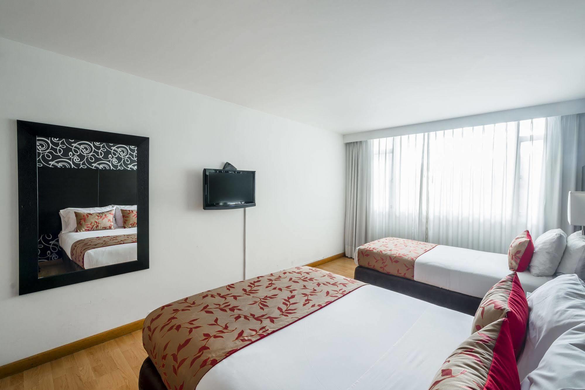 בוגוטה Hotel L'Etoile Javeriana מראה חיצוני תמונה