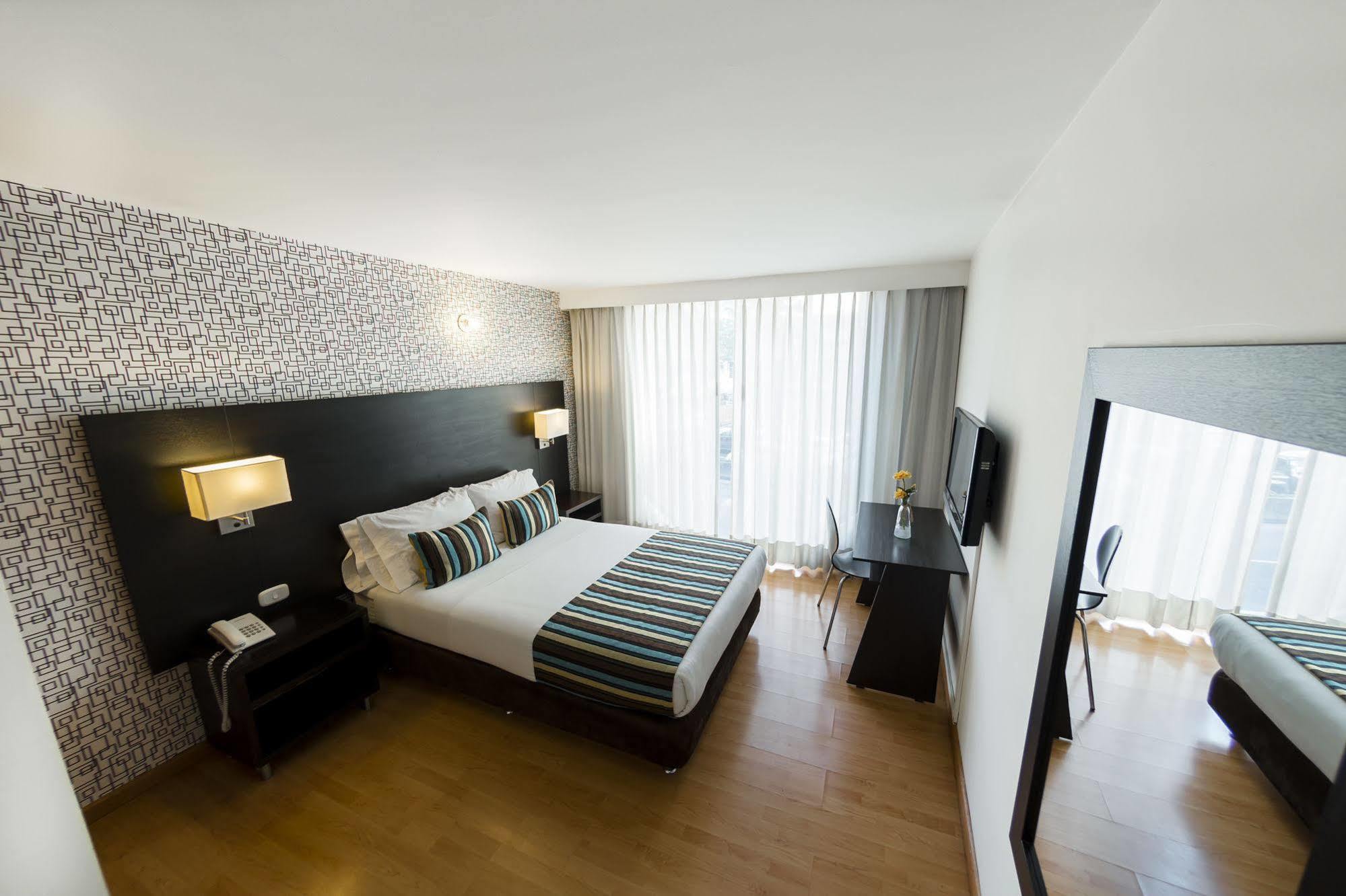 בוגוטה Hotel L'Etoile Javeriana מראה חיצוני תמונה